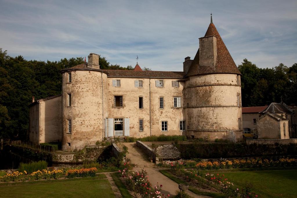 Chateau Des Martinanches Bed & Breakfast Saint-Dier-d'Auvergne Exterior photo